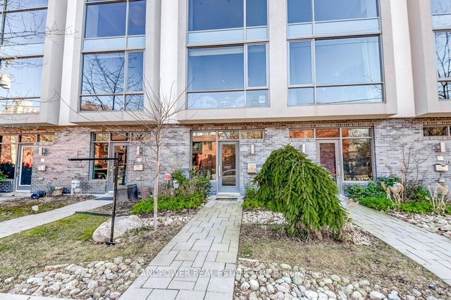 991 Dundas Street