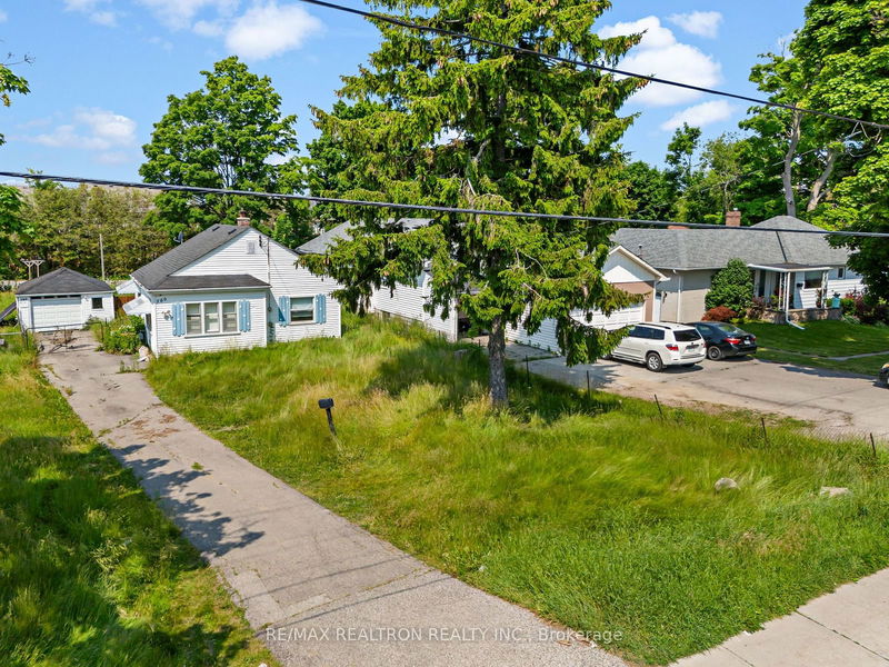 780 Liverpool Rd  Pickering, L1W 1S1 | Image 11