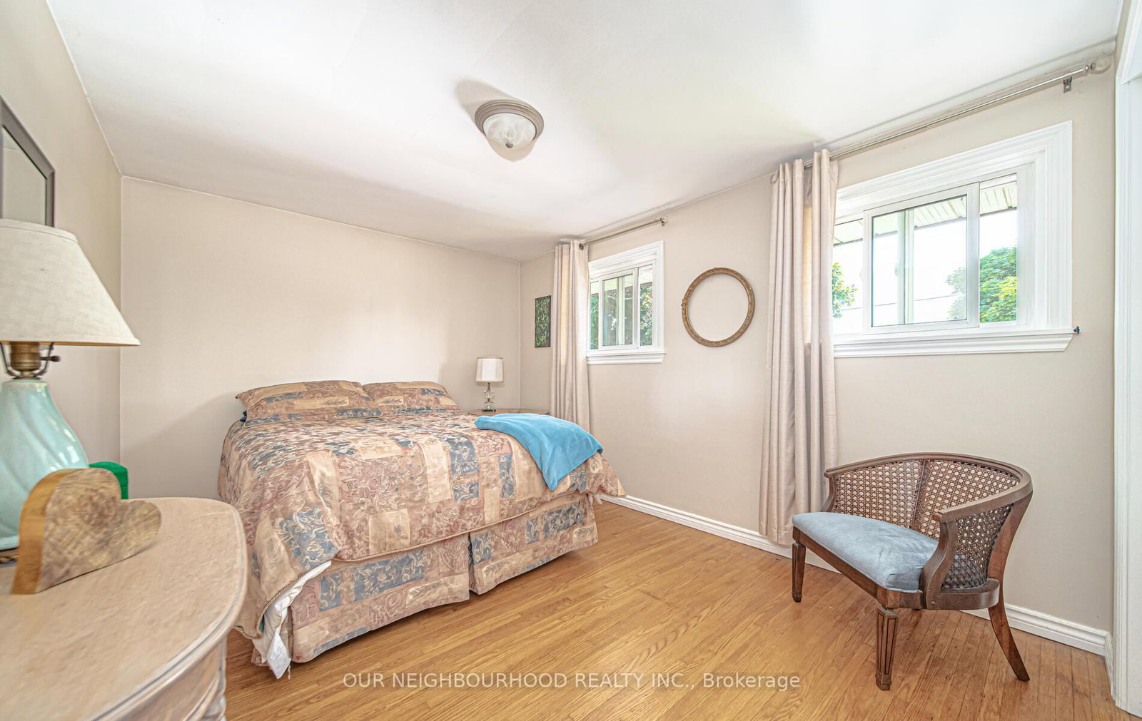 Listing Image 13