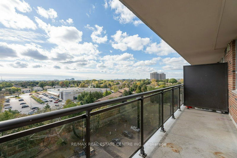  912 - 1950 Kennedy Rd  Toronto, M1P 4S9 | Image 30