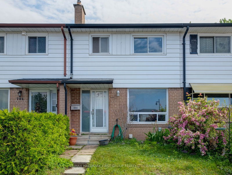 home for sale on 704A Krosno Boulevard