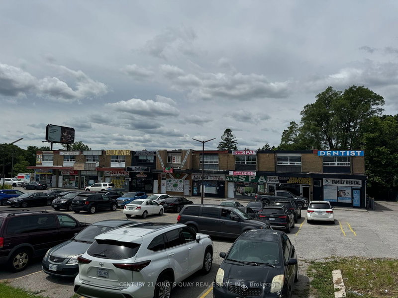 1346 Kennedy Rd, Toronto, M1P 2L7 | Image 3