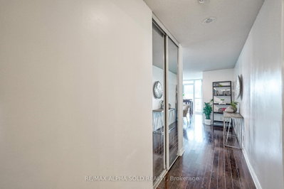 Unit 711 — 68 Grangeway Avenue — photo 3