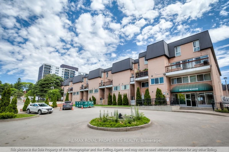 1097 - 100 Mornelle Crt, Toronto, M1E 4X2 | Image 2