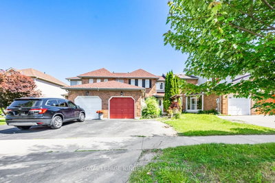 Townhouse leased at 2065 Blue Ridge Crescent, Pickering, Ontario, L1X 2N5 - Brock Ridge - MLS: E8438054