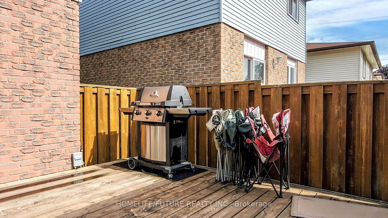 1 Hartsfield Dr  Clarington, L1E 1M7 | Image 40