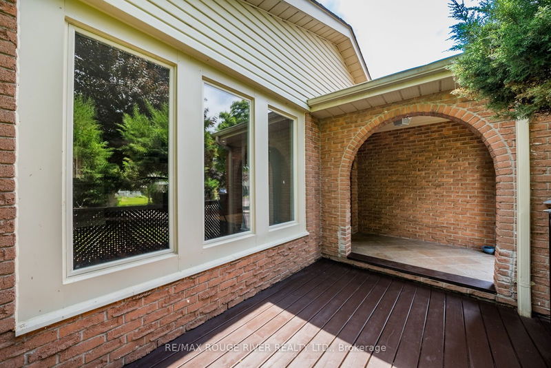 home for lease on Main-3 Swanston Crescent