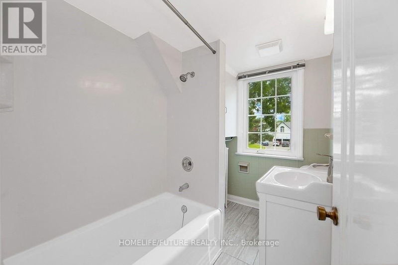 51 Morningside Ave  Toronto, M1E 3C3 | Image 32