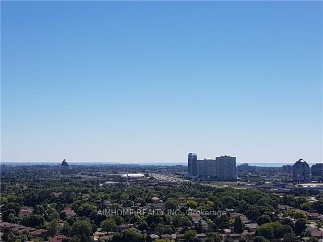 home for lease on 2912-181 Village Green Square