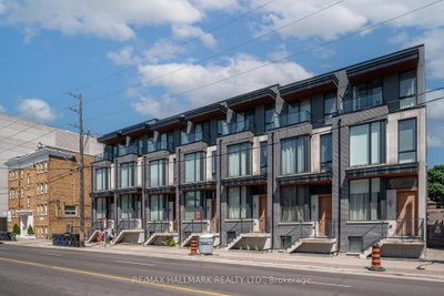 Townhouse leased at 2-837 Broadview Avenue, Toronto, Ontario, M4K 2P9 - Playter Estates-Danforth - MLS: E8447192