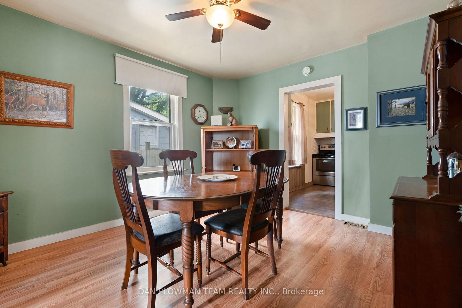 Listing Image 7