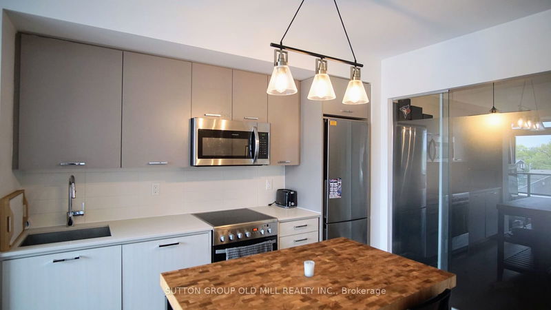 home for sale on 422-2301 Danforth Avenue