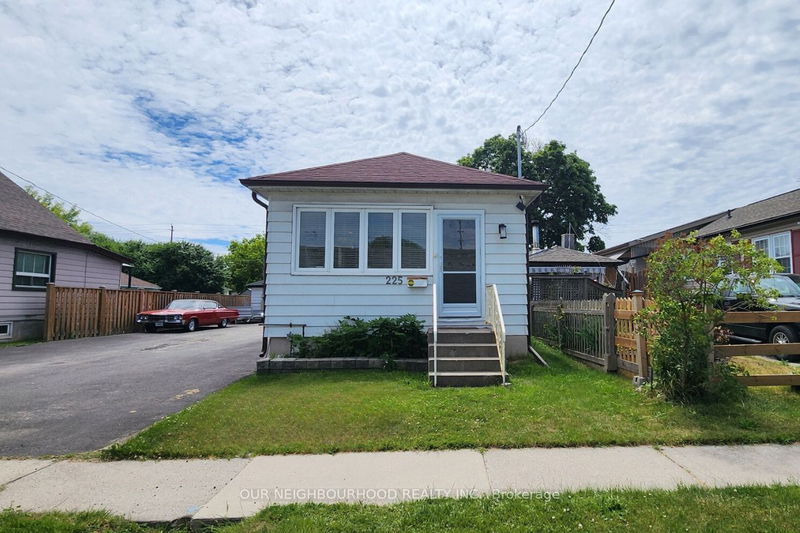 home for lease on Main-225 Fourth Avenue