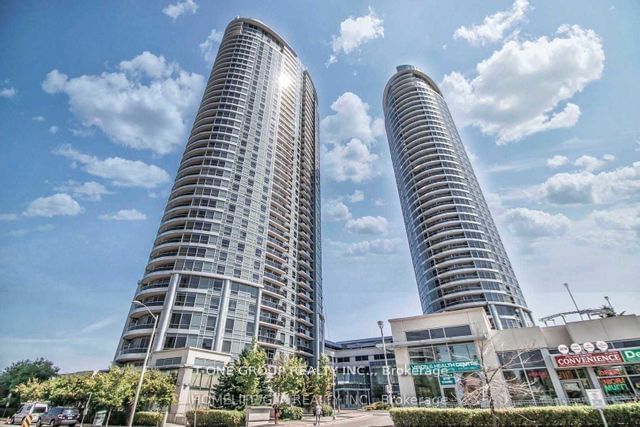 home for lease on 2926-135 Village Green Square
