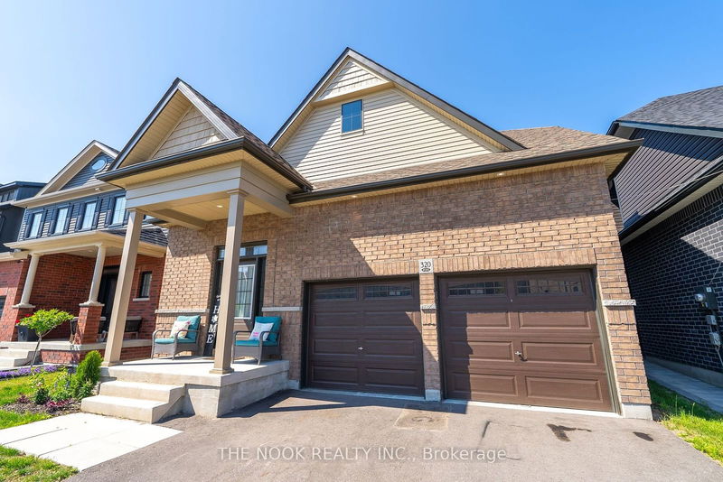 home for sale on 320 Northglen Boulevard