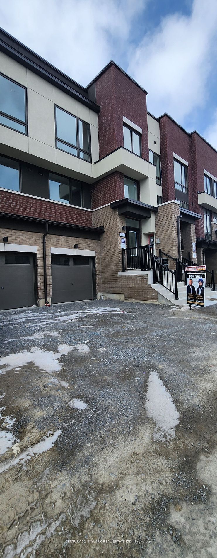 home for lease on 715 Heathrow Path
