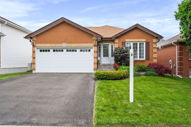 home for sale on 753 Grandview Street N