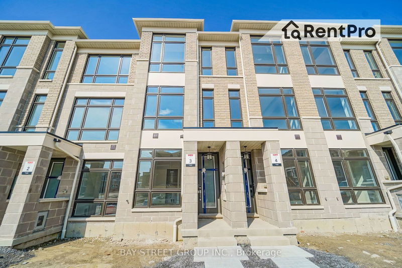 home for lease on 951 Crowsnest Hllw