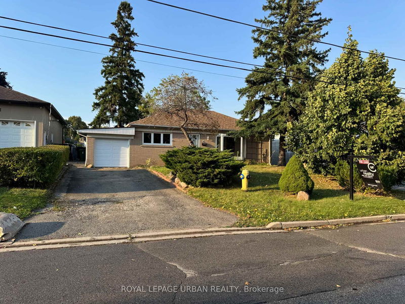 home for lease on 8 Heather Road
