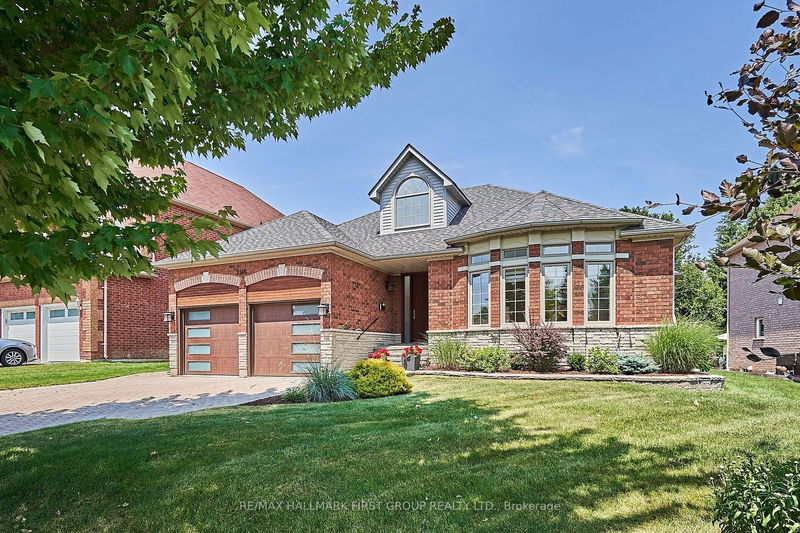 home for sale on 2365 Canterbury Crescent