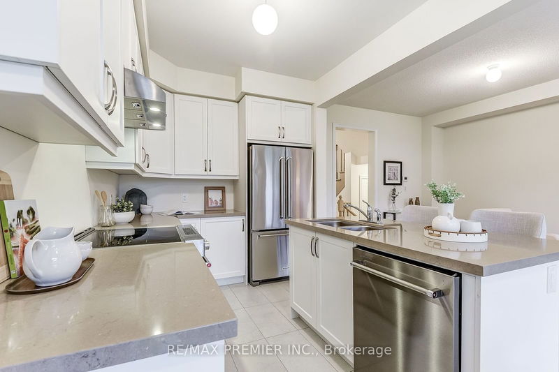 115 Armilia Pl  Whitby, L1P 0P7 | Image 15