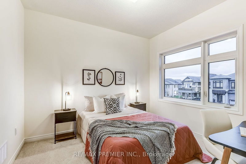 115 Armilia Pl  Whitby, L1P 0P7 | Image 19