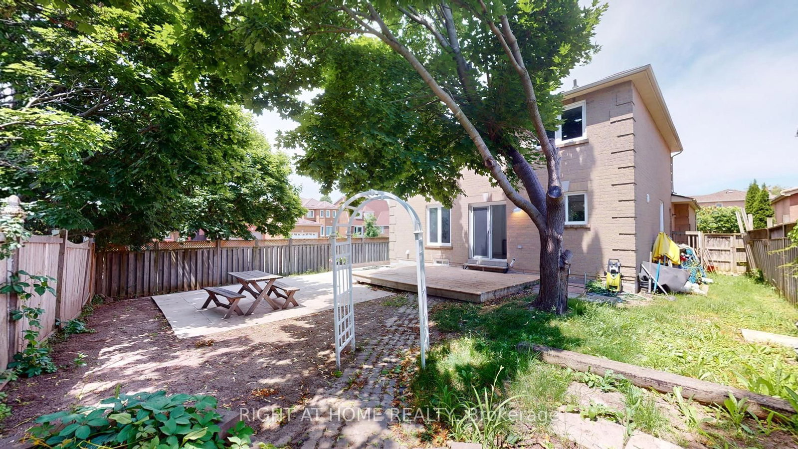 Listing Image 7