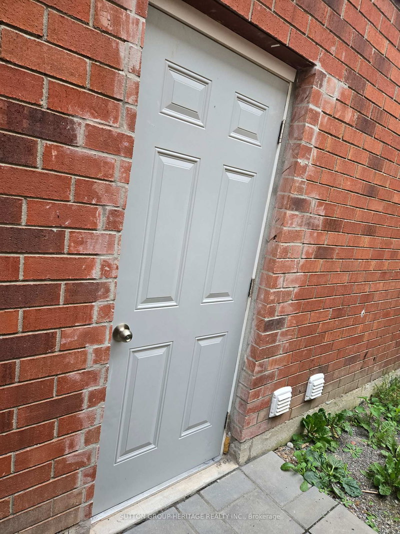 B - 36 Plumridge Crt, Ajax, L1S 3Z8 | Image 3