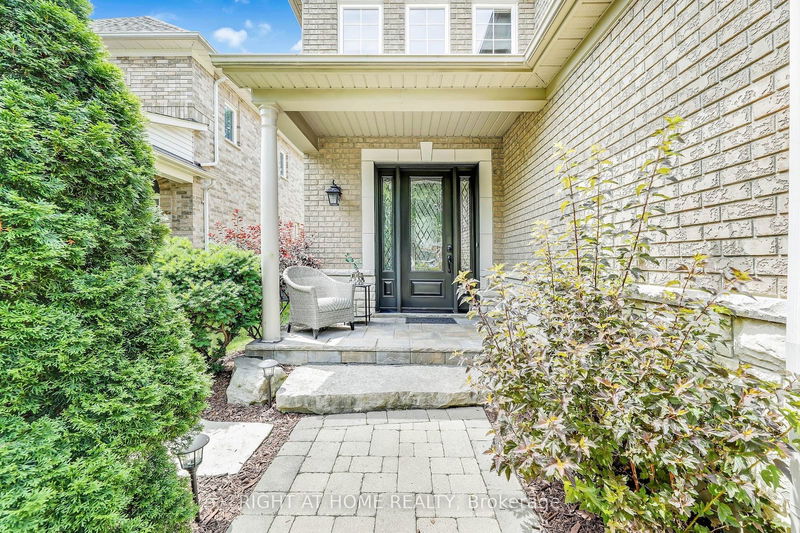 14 Inverary Crt  Whitby, L1R 2R2 | Image 7