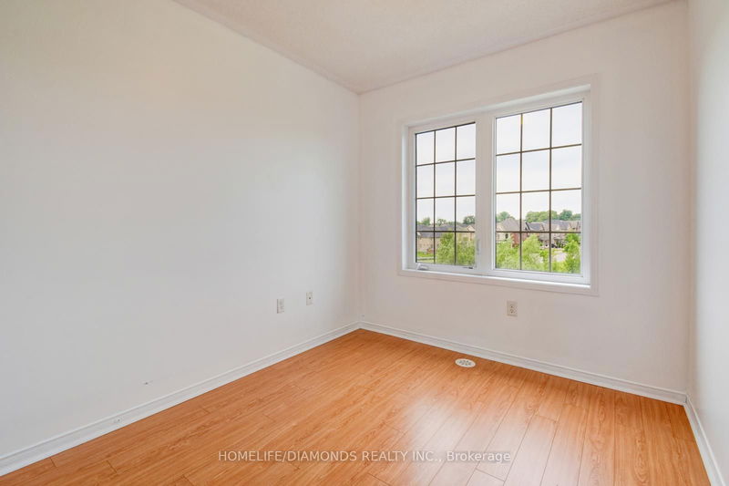 2450 Bromus Path  Oshawa, L1L 0K6 | Image 25