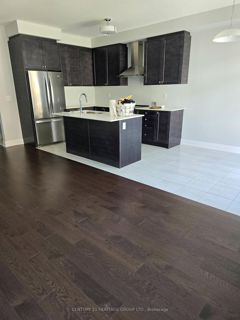 984 Crowsnest Hllw, Pickering, L1X 0P4 | Image 3