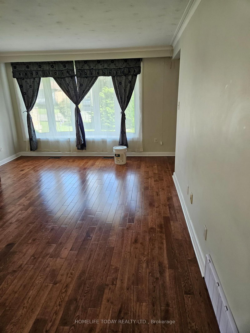 Upper - 62 Lombardy Cres, Toronto, M1K 4N9 | Image 2