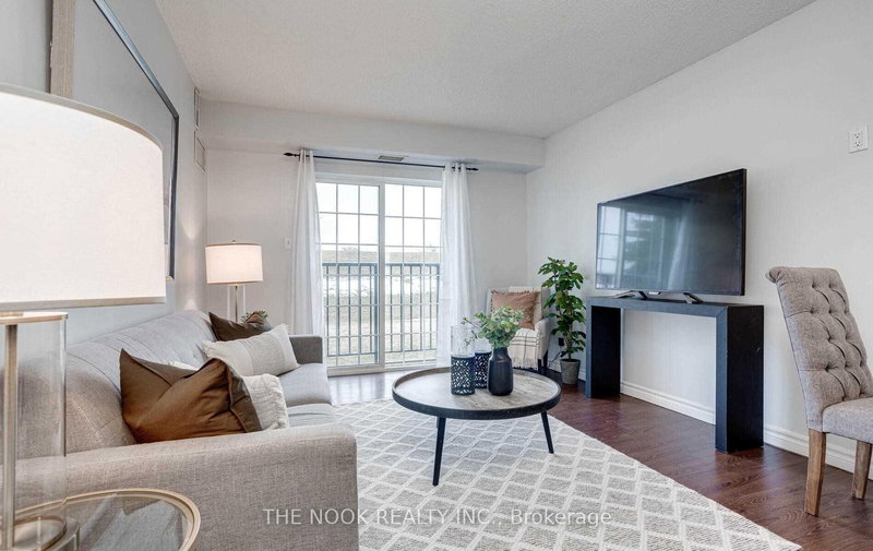 109 - 90 Aspen Springs Dr, Clarington, L1C 5N7 | Image 2