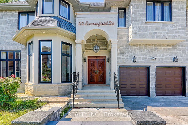 80 Broomfield Dr  Toronto, M1S 2W1 | Image 2