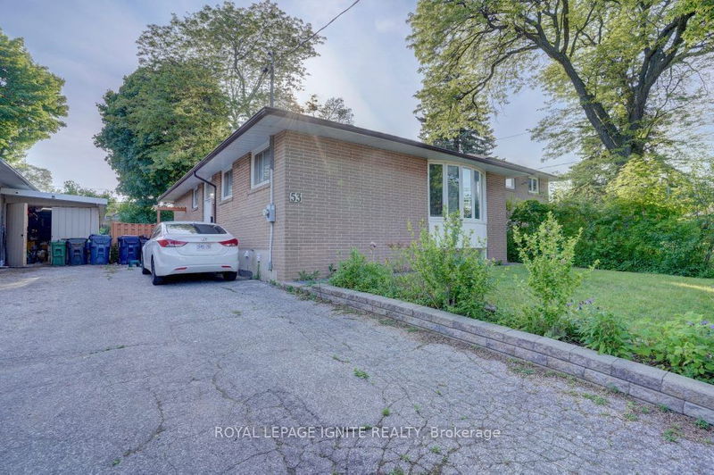 home for lease on Main Fl-53 Sundance Crescent