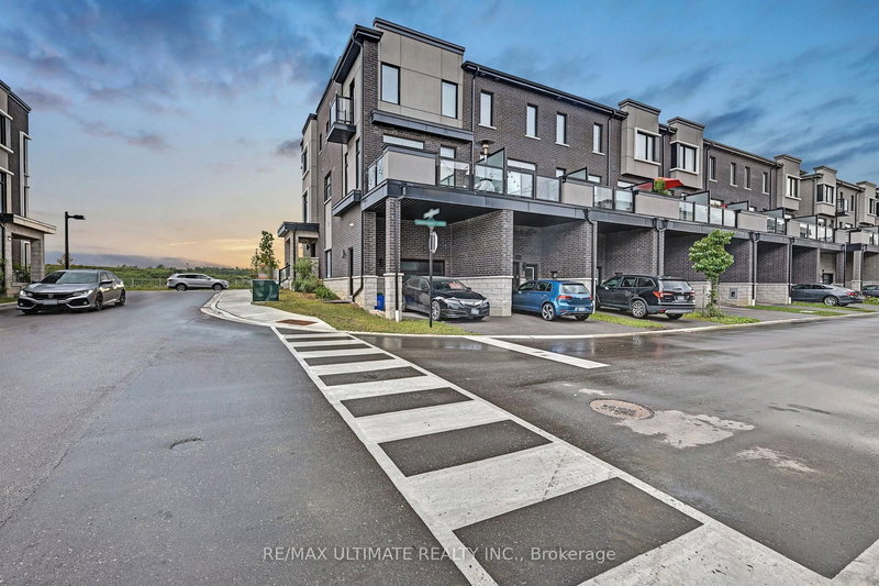 2632 Castlegate Crossing Dr, Pickering, L1X 0H6 | Image 2