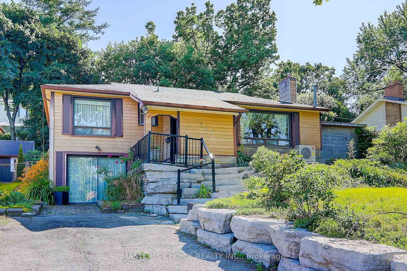 326 Jaybell Grove, Toronto