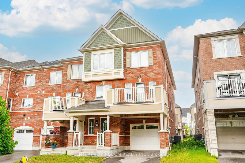 1062 Clipper Lane, Pickering, L1X 0E9 | Image 2