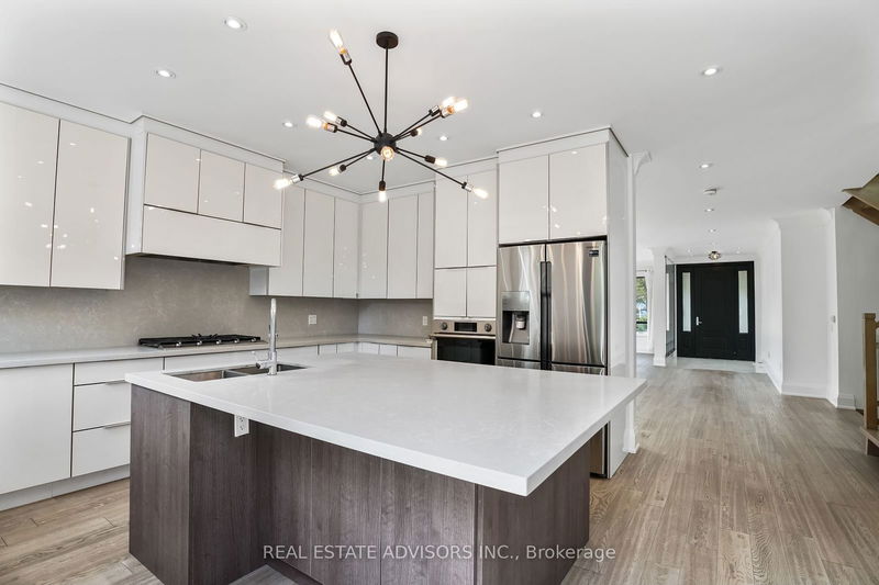 69 Fenwood Hts  Toronto, M1M 2W1 | Image 9