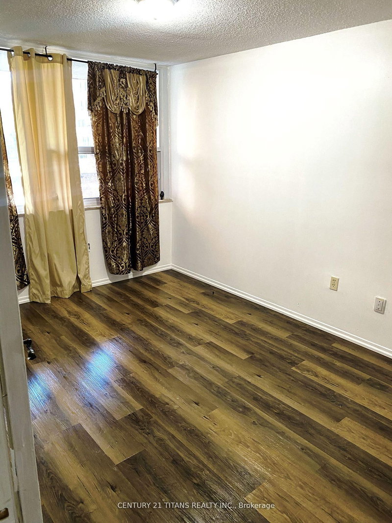 210 - 4064 Lawrence Ave E, Toronto, M1E 4V6 | Image 3