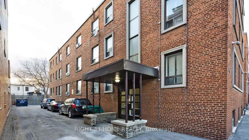 home for lease on 205-852 Broadview Avenue