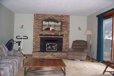 946 Beaufort Crt, Oshawa, L1G7J8 | Image 3