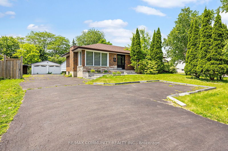 home for lease on Bsmt-68 Thickson Road N