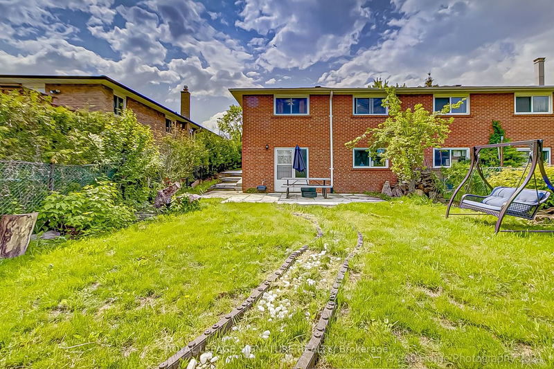 80 Heaslip Terr  Toronto, M1T 1W9 | Image 27