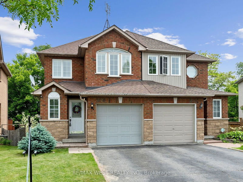 home for sale on 1608 Autumn Crescent