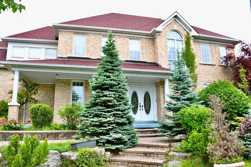 home for lease on 40 Sandford Crescent