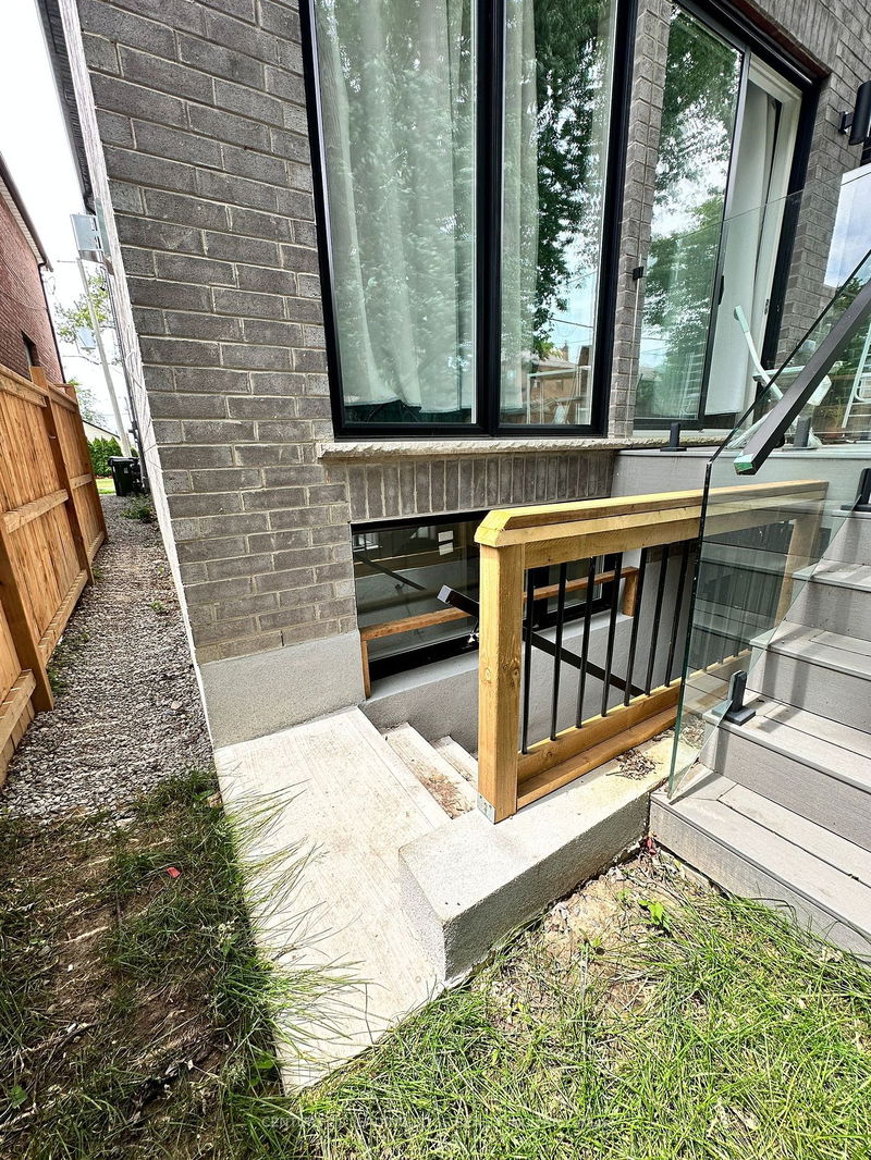home for lease on 57A Jeavons Avenue
