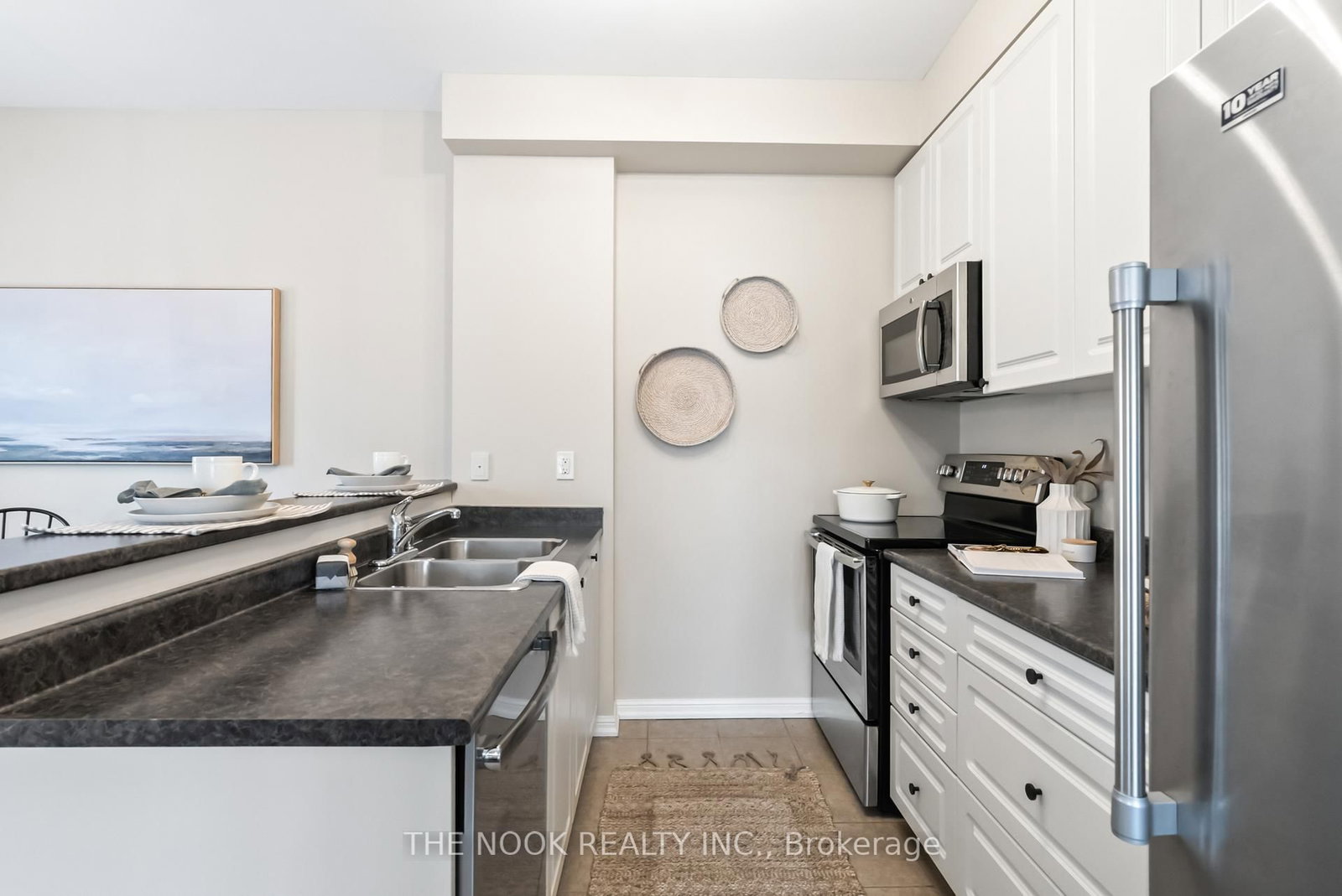 Listing Image 14