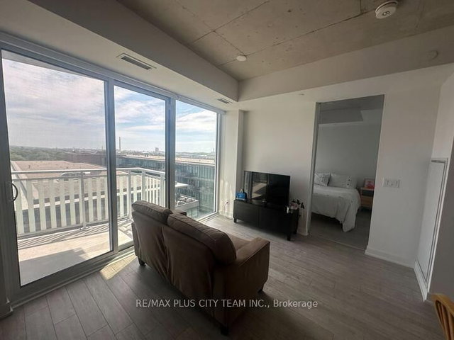 1009 - 45 Baseball Place