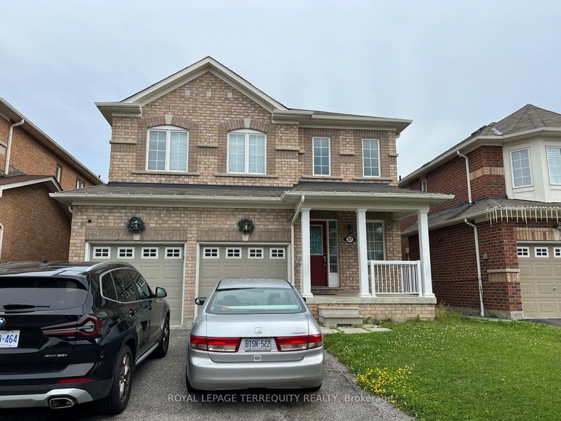 home for lease on 37 Oceanpearl Crescent